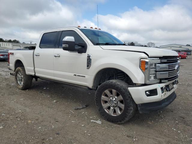 1FT7W2BT7HEF42727 - 2017 FORD F250 SUPER DUTY WHITE photo 4