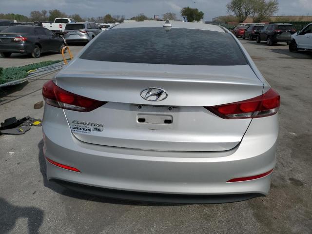 5NPD74LFXHH183605 - 2017 HYUNDAI ELANTRA SE SILVER photo 6