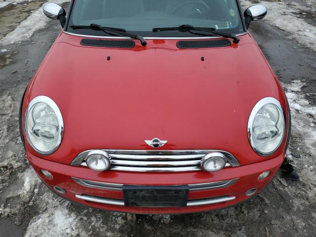 WMWRF33575TG12426 - 2005 MINI COOPER RED photo 11