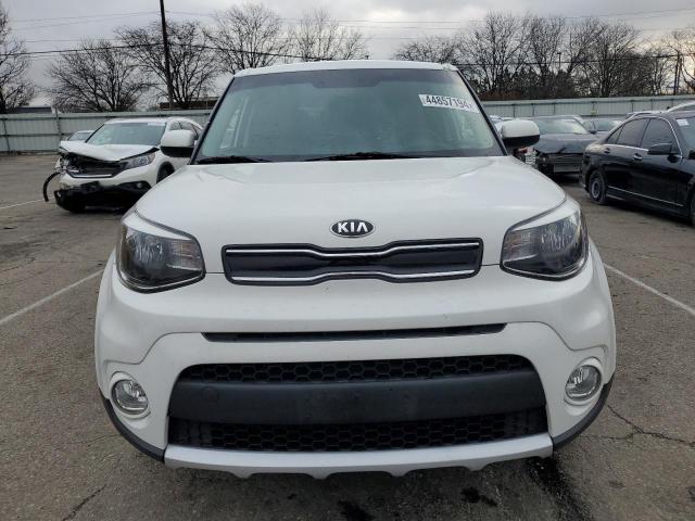 KNDJP3A51J7893249 - 2018 KIA SOUL + WHITE photo 5