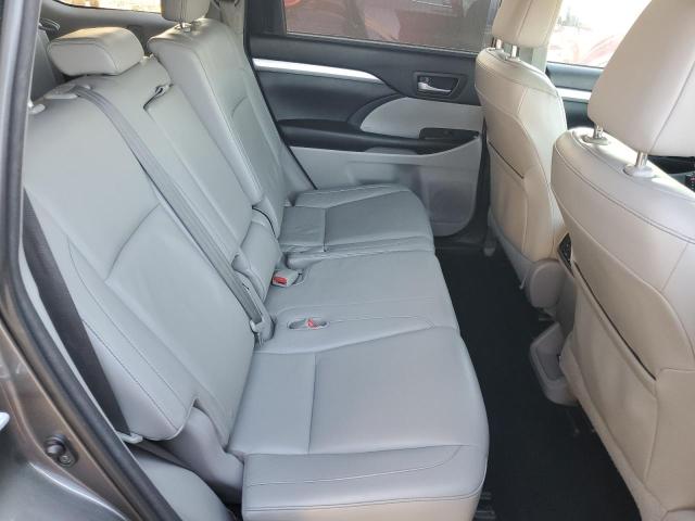 5TDKKRFH0FS090132 - 2015 TOYOTA HIGHLANDER XLE 灰色 照片 11