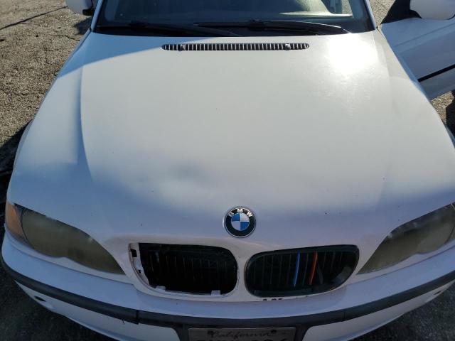 WBAET37424NJ95984 - 2004 BMW 325 I WHITE photo 11