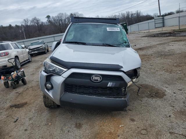 JTEBU5JR3G5389653 - 2016 TOYOTA 4RUNNER SR5/SR5 PREMIUM 银色 照片 5