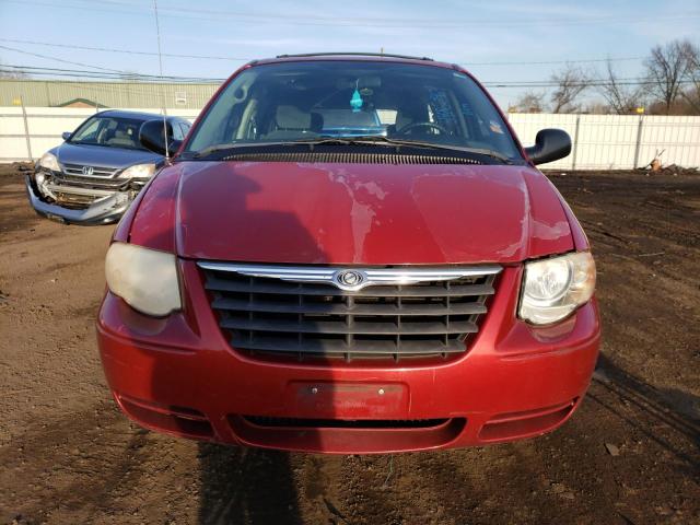 2A4GP54L86R740478 - 2006 CHRYSLER TOWN & COU TOURING RED photo 5