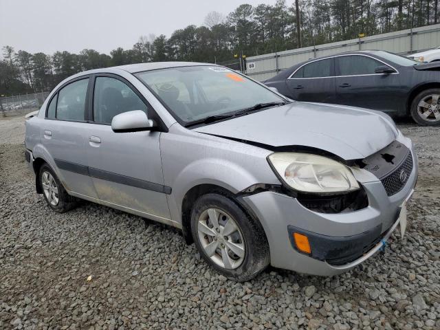 KNADE223696448305 - 2009 KIA RIO BASE SILVER photo 4