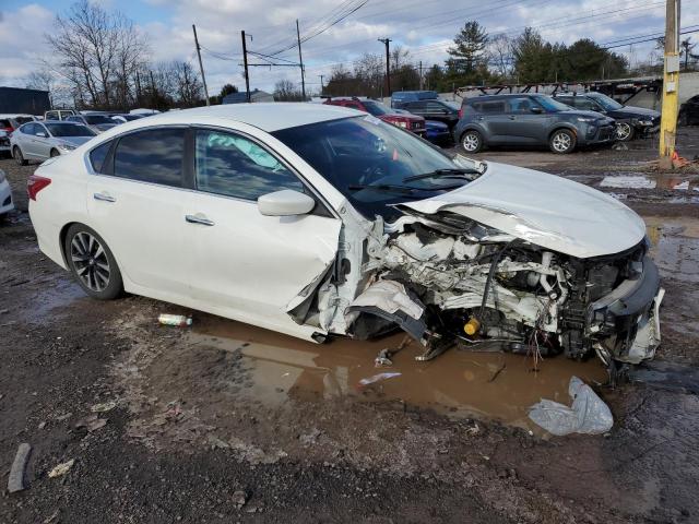 1N4AL3AP0JC260512 - 2018 NISSAN ALTIMA 2.5 WHITE photo 4