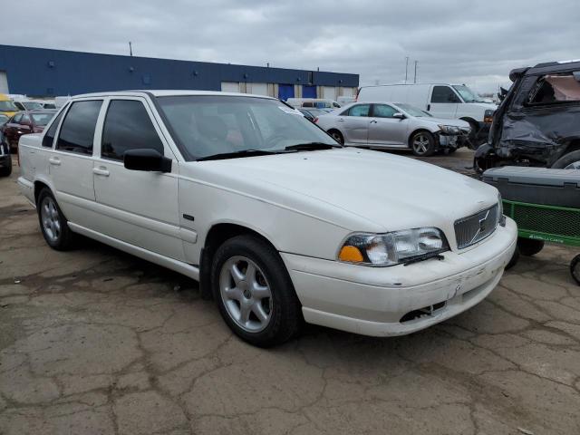 YV1LS5580W2490899 - 1998 VOLVO S70 WHITE photo 4