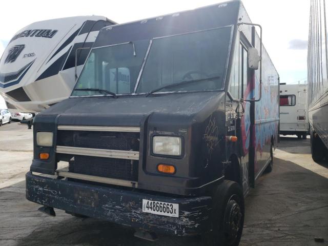 4UZAAPBWX1CH77473 - 2001 FREIGHTLINER CHASSIS M LINE WALK-IN VAN BLACK photo 2