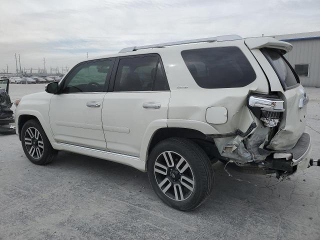 JTEBU5JR3K5711913 - 2019 TOYOTA 4RUNNER SR5 WHITE photo 2