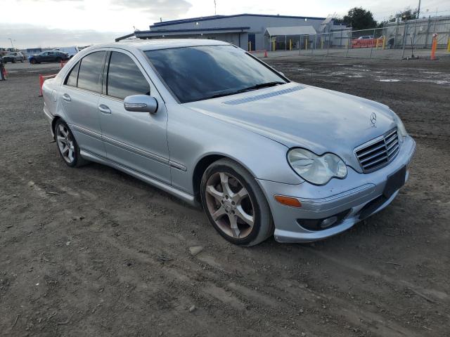 WDBRF52H97F900214 - 2007 MERCEDES-BENZ C 230 SILVER photo 4