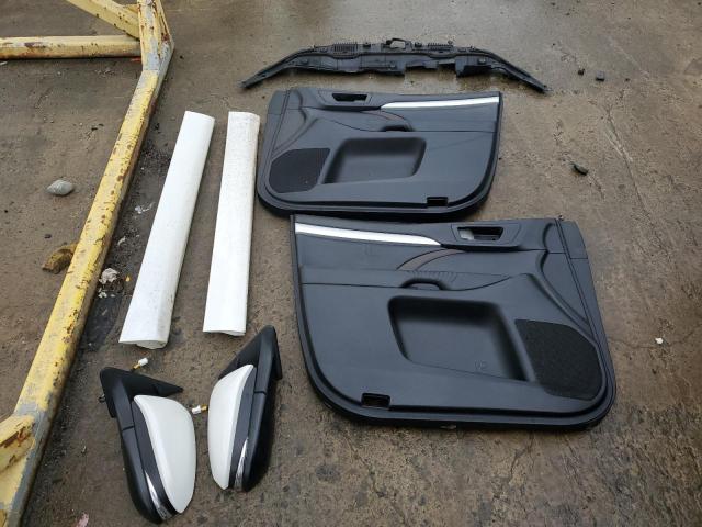 5TDJKRFH2FS162296 - 2015 TOYOTA HIGHLANDER XLE WHITE photo 13