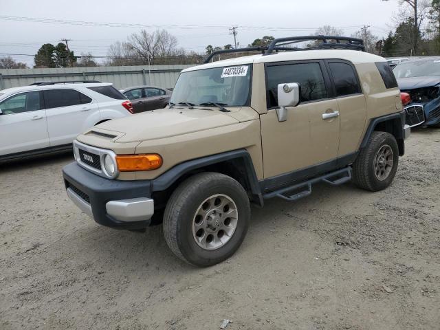 2013 TOYOTA FJ CRUISER, 