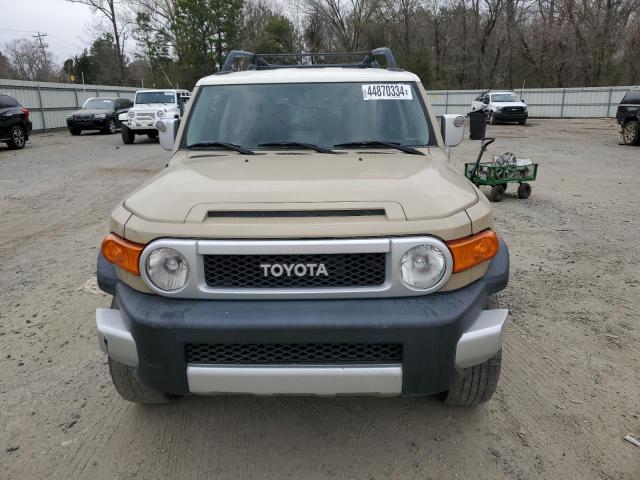 JTEBU4BF2DK154527 - 2013 TOYOTA FJ CRUISER TAN photo 5