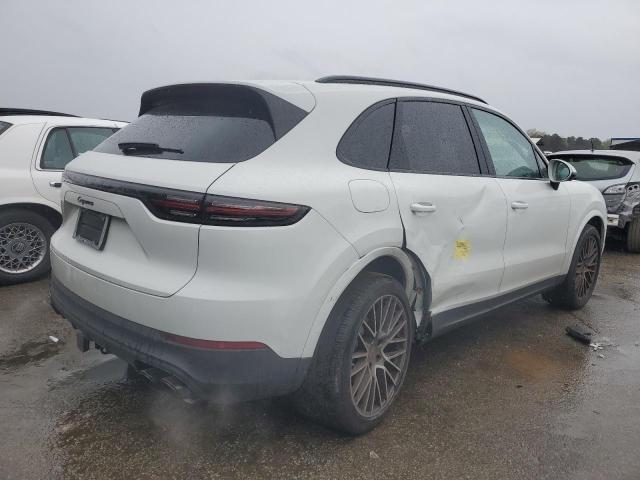 WP1AA2AYXPDA02163 - 2023 PORSCHE CAYENNE BASE WHITE photo 3