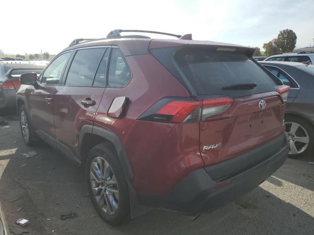 2T3A1RFV4MW147321 - 2021 TOYOTA RAV4 XLE PREMIUM BURGUNDY photo 2