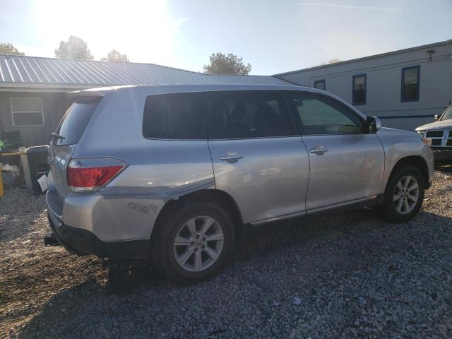 5TDZA3EH5DS035382 - 2013 TOYOTA HIGHLANDER BASE Argent photo 3