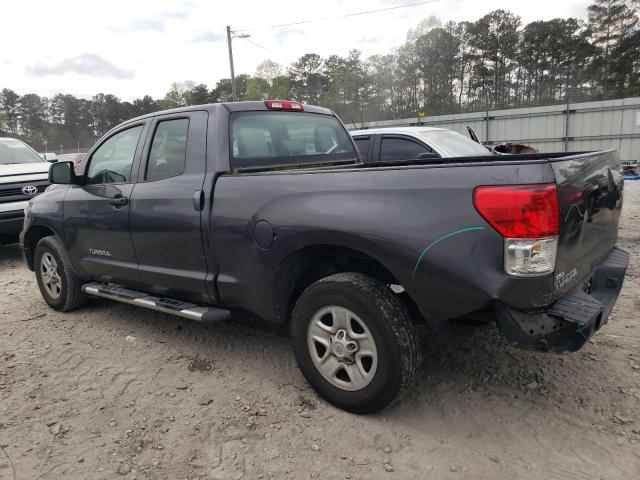 5TFRU5F17DX028464 - 2013 TOYOTA TUNDRA DOUBLE CAB SR5 GRAY photo 2