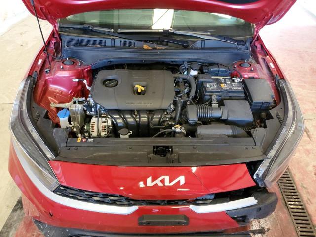 3KPF24AD2PE627118 - 2023 KIA FORTE LX RED photo 11