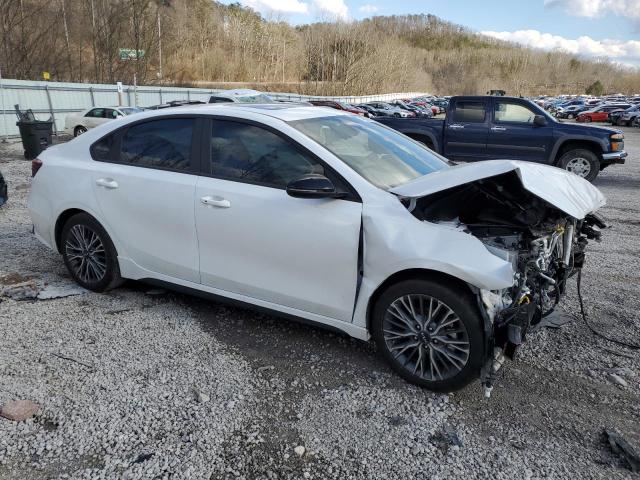 3KPF54ADXPE659547 - 2023 KIA FORTE GT LINE WHITE photo 4