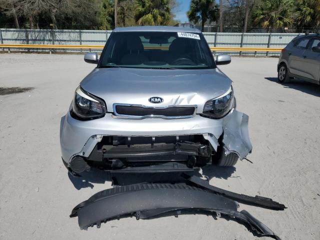 KNDJN2A29G7854441 - 2016 KIA SOUL SILVER photo 5