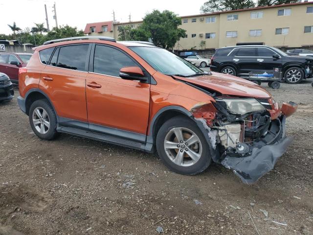 2T3WFREV9FW171030 - 2015 TOYOTA RAV4 XLE ORANGE photo 4