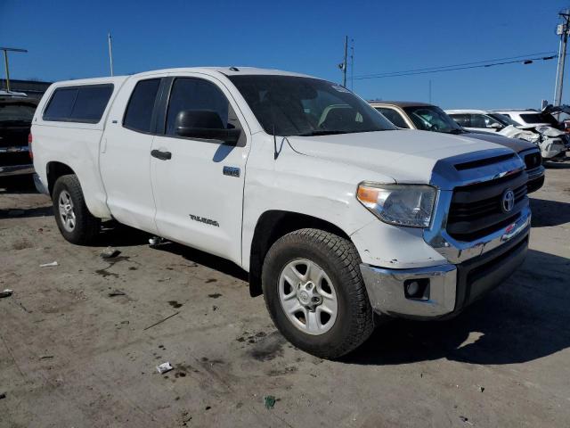 5TFRY5F10FX184661 - 2015 TOYOTA TUNDRA DOUBLE CAB SR/SR5 WHITE photo 4