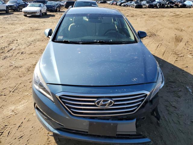 5NPE24AF3FH054785 - 2015 HYUNDAI SONATA SE BLUE photo 5