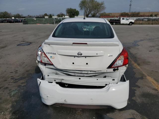 3N1CN7AP0HL819028 - 2017 NISSAN VERSA S WHITE photo 6