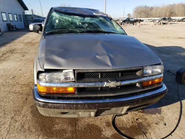 1GCCS19X6XK225583 - 1999 CHEVROLET S TRUCK S10 SILVER photo 5