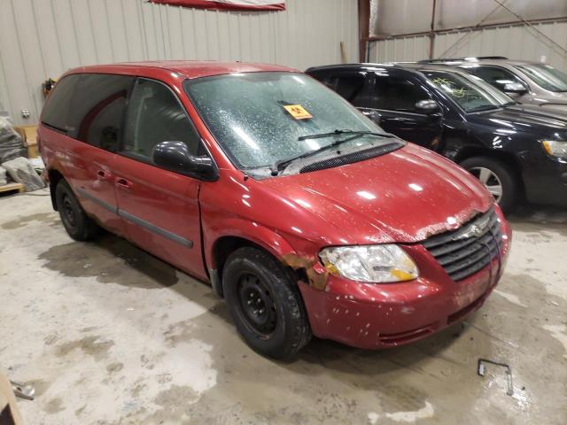 1A4GP45R96B610818 - 2006 CHRYSLER TOWN & COU RED photo 4