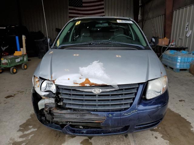 1A4GP45RX6B644234 - 2006 CHRYSLER TOWN & COU 银色 照片 5