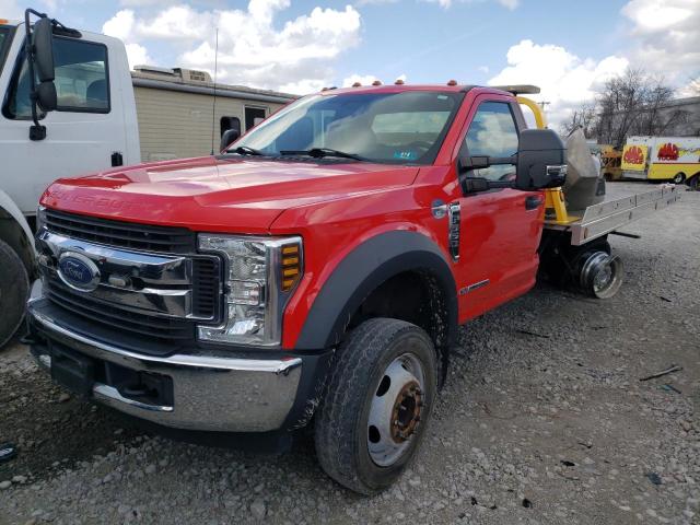 1FDUF5GT2JDA00245 - 2018 FORD F550 SUPER DUTY RED photo 2