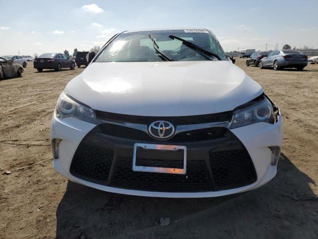 4T1BF1FK9FU961232 - 2015 TOYOTA CAMRY LE WHITE photo 5