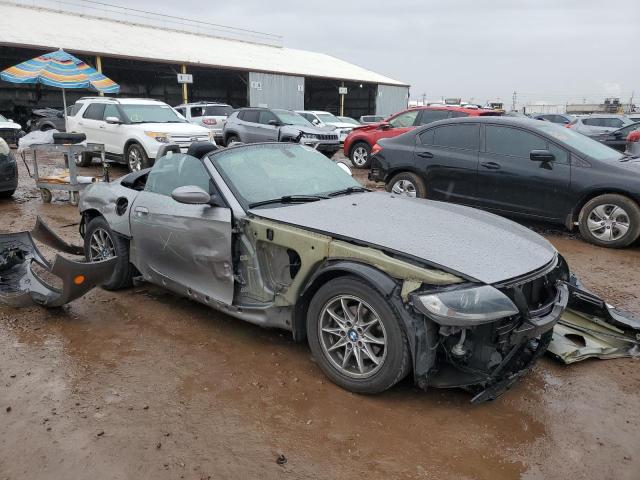 4USBT33555LS55557 - 2005 BMW Z4 2.5 GRAY photo 4