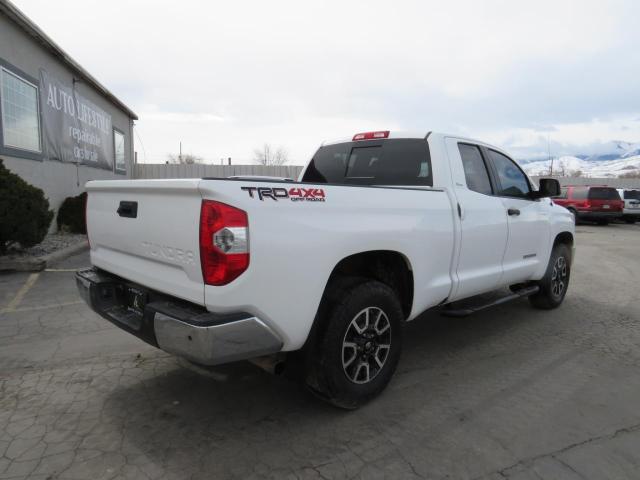 5TFUM5F15EX054170 - 2014 TOYOTA TUNDRA DOUBLE CAB SR/SR5 WHITE photo 3
