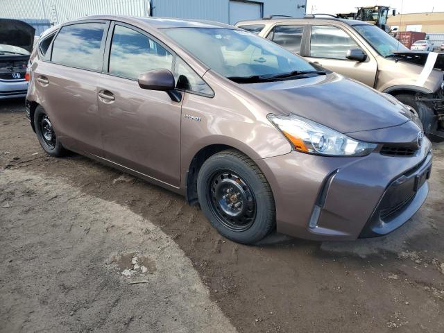 JTDZN3EUXHJ056779 - 2017 TOYOTA PRIUS V BROWN photo 4