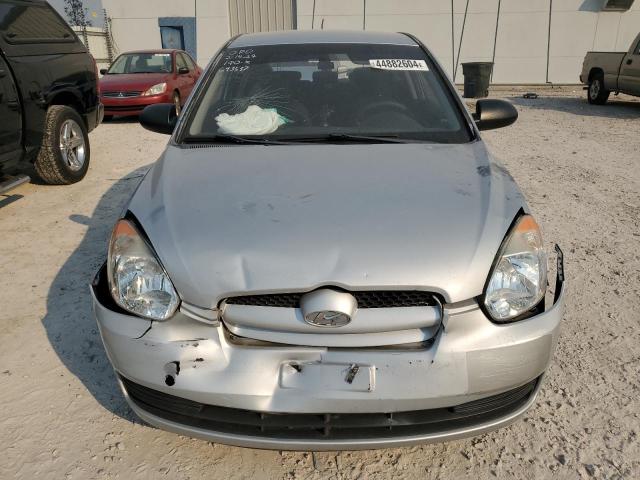 KMHCM36C97U003031 - 2007 HYUNDAI ACCENT GS SILVER photo 5