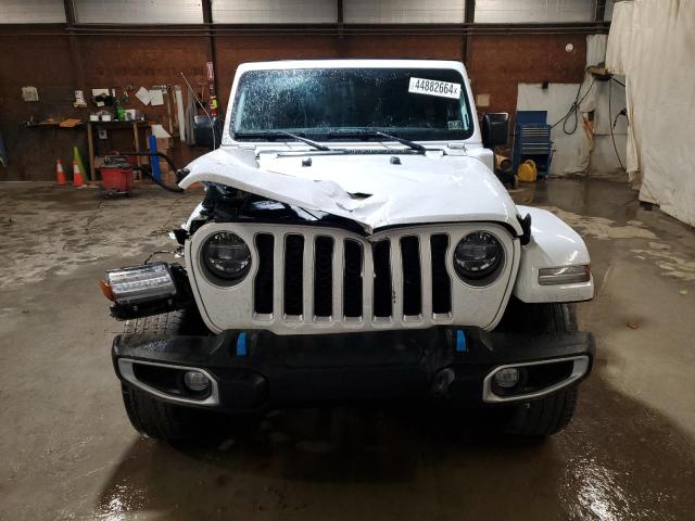 1C4JJXP64NW281048 - 2022 JEEP WRANGLER U SAHARA 4XE WHITE photo 5