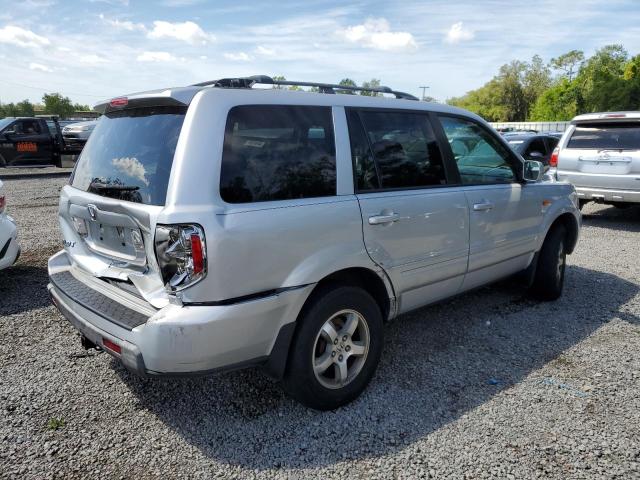 5FNYF283X8B027733 - 2008 HONDA PILOT SE SILVER photo 3