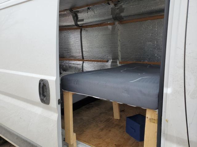 3C6TRVDG0JE145904 - 2018 RAM PROMASTER 2500 HIGH Ақ фото 11