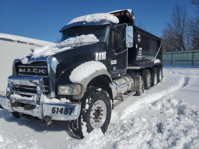 1M2AX07C2HM036949 - 2017 MACK 700 GU700 BLACK photo 2