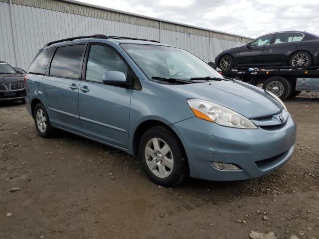 5TDZK22C09S277147 - 2009 TOYOTA SIENNA XLE BLUE photo 4