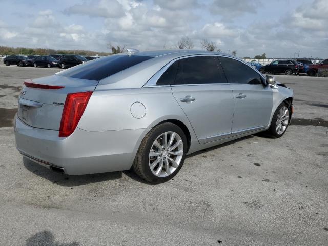 2G61M5S38H9145806 - 2017 CADILLAC XTS LUXURY SILVER photo 3