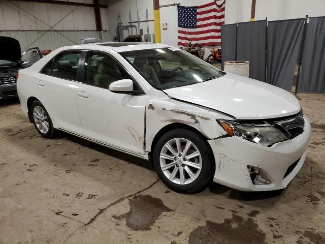 4T1BF1FK9EU405114 - 2014 TOYOTA CAMRY L WHITE photo 4