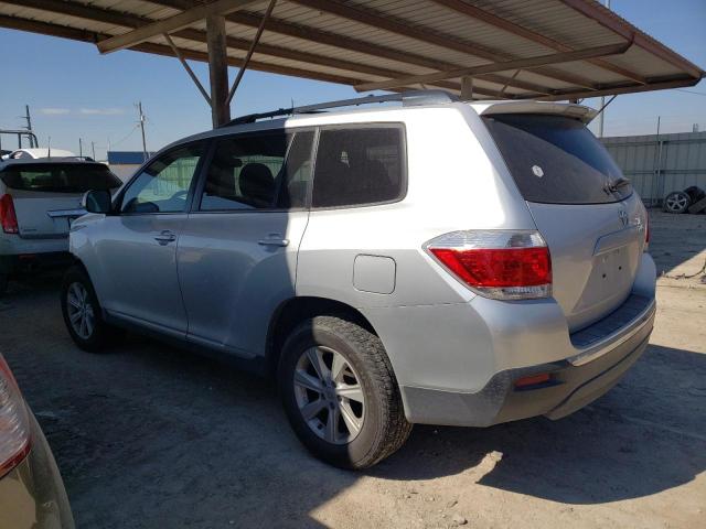 5TDZA3EH4DS042050 - 2013 TOYOTA HIGHLANDER BASE SILVER photo 2