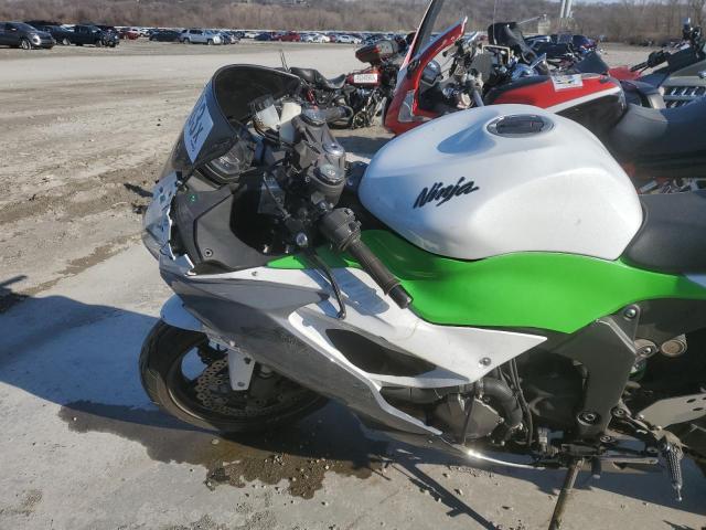 JKBZXJH16MA009328 - 2021 KAWASAKI ZX636 K WHITE photo 10