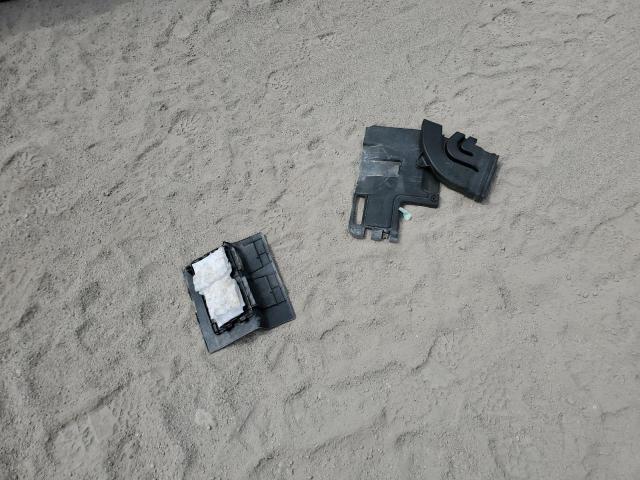 4JGDA5HB3FA604061 - 2015 MERCEDES-BENZ ML 350 4MATIC WHITE photo 13