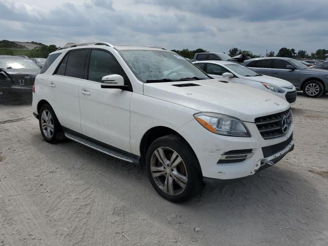 4JGDA5HB3FA604061 - 2015 MERCEDES-BENZ ML 350 4MATIC WHITE photo 4