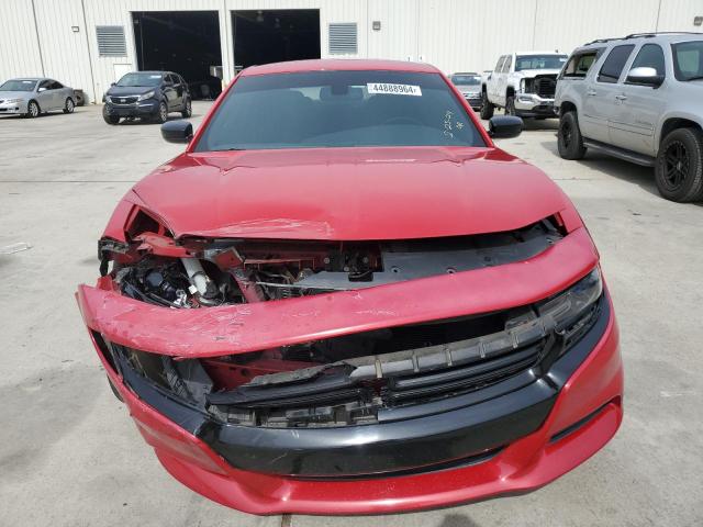 2C3CDXBG6HH599017 - 2017 DODGE CHARGER SE RED photo 5