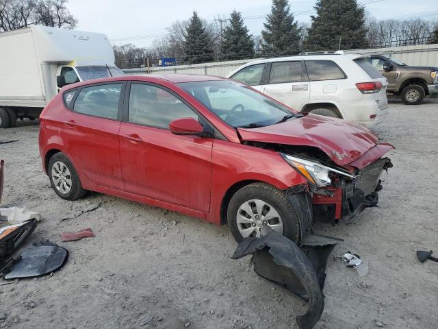 KMHCT5AE2HU335577 - 2017 HYUNDAI ACCENT SE RED photo 4